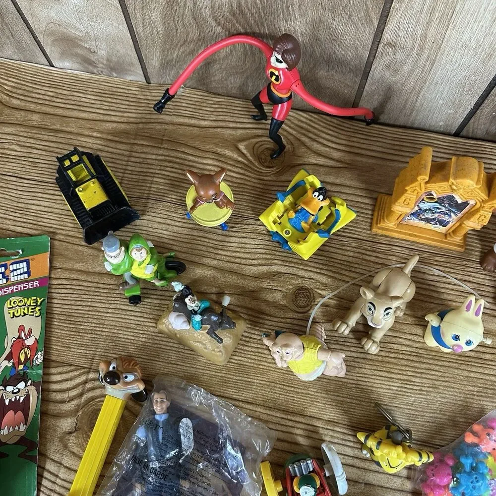 Vintage 1990's McDonalds Burger King Fast Food Toys Lot‎ Of 30 Happy Meal Toys
